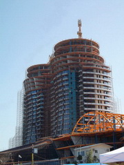 Curtain wall installation on new tower